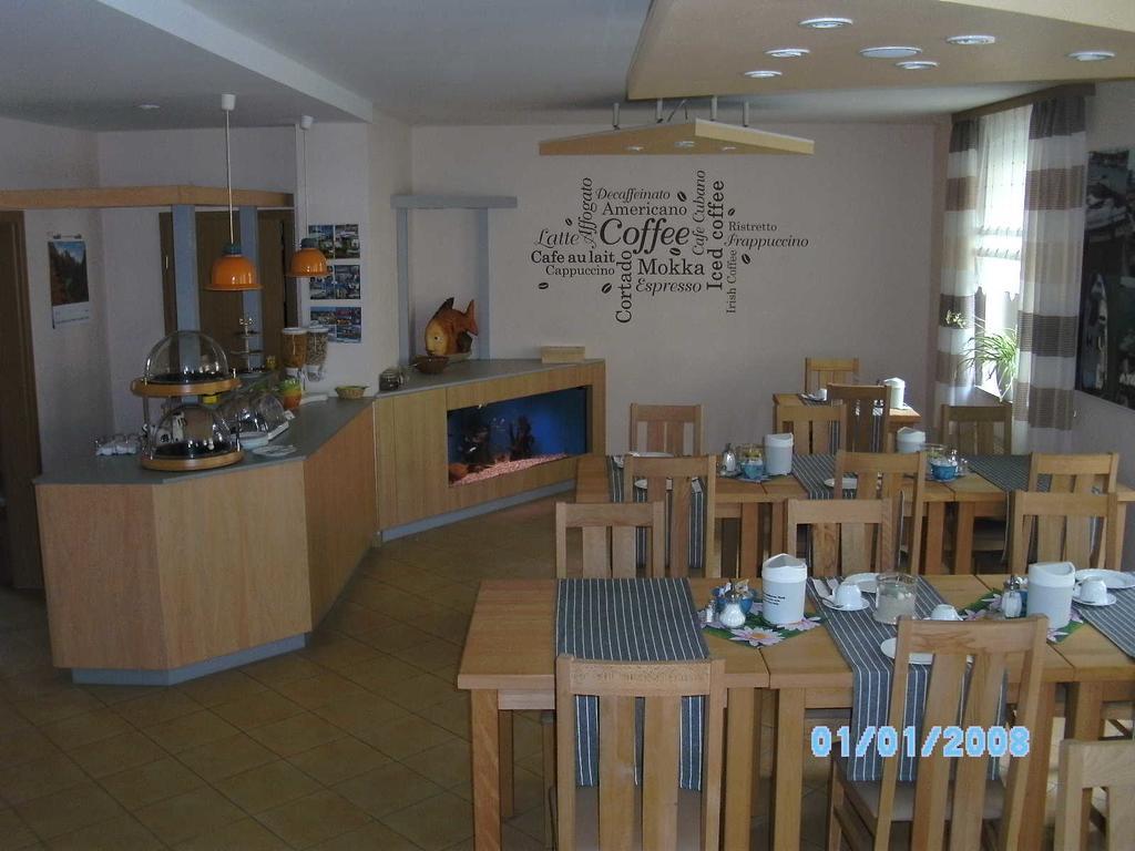 Schwalbe Gasthof *